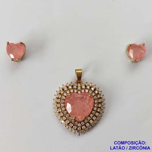CONJUNTO NO BRUTO PRONTO PARA O BANHO(TTUU)(CX01) - (SEM CORRENTE) - PINGENTE ZIRCÔNIA BEGE COM BASE CRAVEJADA COM MICRO ZIRCÔNIAS CRISTAIS E BRINCOS DE PINO COM ZIRCÔNIA - COMPOSIÇÃO: LATÃO E ZIRCÔNIA - PESO TOTAL 11GR -  BRU10918