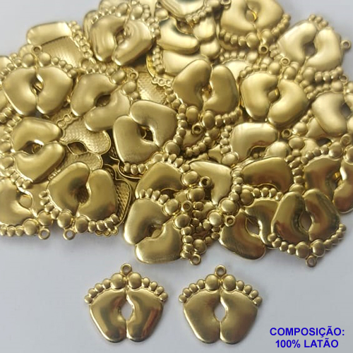 ACESSÓRIO PINGENTE NO BRUTO PRONTO PARA O BANHO (CX14) - PINGENTE PEZINHOS 13MM (2895) COMPOSIÇÃO 100% LATÃO - PESO TOTAL 0,9GR - BRU0002026