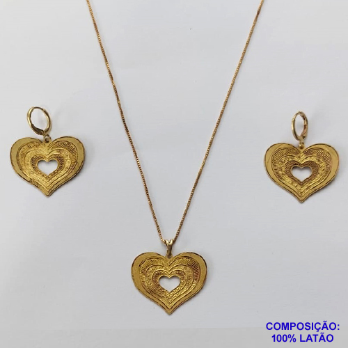 CONJUNTO NO BRUTO PRONTO PARA O BANHO - GARGANTILHA COM CORRENTE VENEZIANA 45CM E BRINCOS ARGOLINHA DE PRESSÃO (TRANQUETA) PINGENTES EM FOTOCORROSÃO CORAÇÃO DETALHE VAZADO (FC1315) - TAMANHO 23x29MM - PESO TOTAL 7,7GR - BRU12537