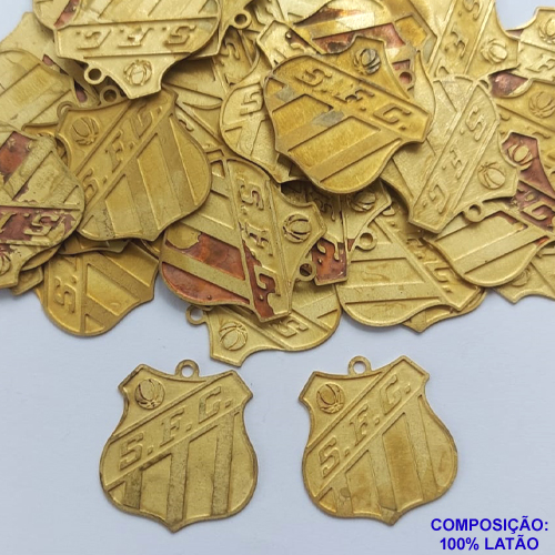 ACESSÓRIO NO BRUTO PRONTO PARA O BANHO(CX50) - PINGENTE EM FOTOCORROSÃO TIME SANTOS (FC5076) - TAMANHO 21x23MM - PESO TOTAL 0,9GR (PEÇA VENDIDA POR UNIDADE) - BRU0002084