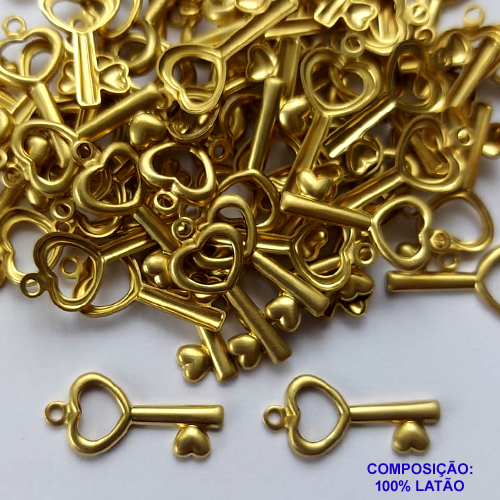 ACESSÓRIO NO BRUTO PRONTO PARA O BANHO - PINGENTE CHAVE (2406) - TAMANHO 17MM PESO TOTAL 0,6GR - COMPOSIÇÃO: 100% LATÃO - BRU0002109