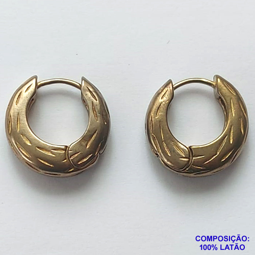BRINCO NO BRUTO PRONTO PARA O BANHO - BRINCO ARGOLA (TRANQUETA) - TAMANHO 17MM LARGURA 4MM - PESO TOTAL 6,8GR - COMPOSIÇÃO: 100% LATÃO - BRU12774