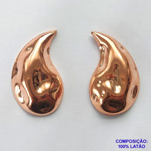 BRINCO NO BRUTO PRONTO PARA O BANHO - BRINCO DE PINO GOTA MARTELADA - TAMANHO 14X25MM - PESO TOTAL 3,2GR - COMPOSIÇÃO: 100% LATÃO - BRU12778