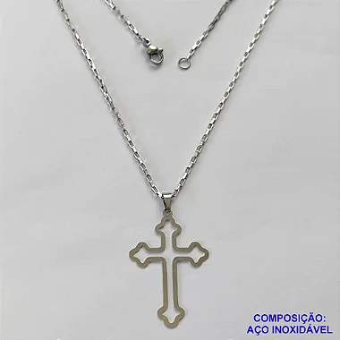 GARGANTILHA EM AÇO INOXIDÁVEL - (AÇO1012) GARGANTILHA COM CORRENTE TIJOLINHO 60CM E PINGENTE CRUCIFIXO VAZADO 24X36MM - FECHO LAGOSTA - COMPOSIÇÃO 100% AÇO INOXIDÁVEL - AÇO1025