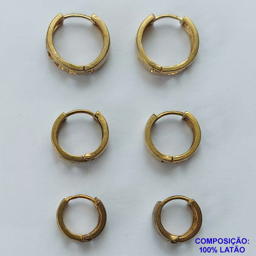 BRINCO NO BRUTO PARA BANHO - TRIO DE BRINCOS COM DETALHES EM FLORES VAZADAS - TAMANHOS 14/12/10MM - PESO 5GR - BRU12834