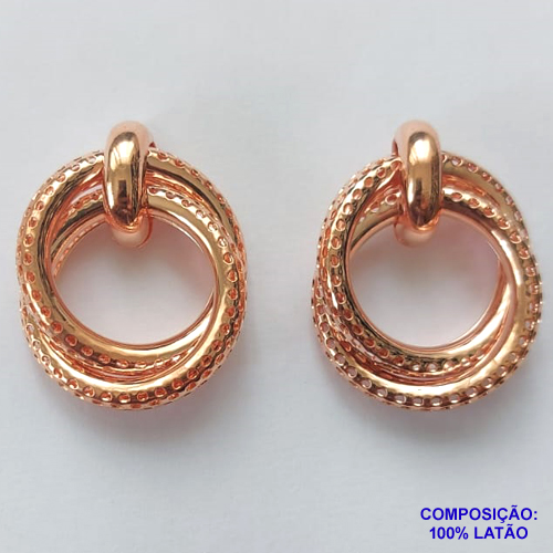 BRINCO NO BRUTO PRONTO PARA O BANHO - BRINCO DE PINO COM ARGOLAS VAZADAS ENTRELAÇADAS - COMPOSIÇÃO: 100% LATÃO - TAMANHO 38MM - PESO TOTAL 11,6GR - BRU12861
