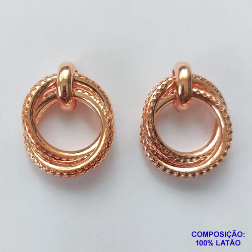 BRINCO NO BRUTO PRONTO PARA O BANHO - BRINCO DE PINO COM ARGOLAS VAZADAS ENTRELAÇADAS - COMPOSIÇÃO: 100% LATÃO - TAMANHO 35MM - PESO TOTAL 10,9GR - BRU12862