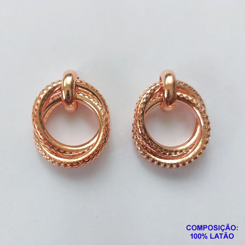 BRINCO NO BRUTO PRONTO PARA O BANHO - BRINCO DE PINO COM ARGOLAS VAZADAS ENTRELAÇADAS - COMPOSIÇÃO: 100% LATÃO - TAMANHO 33MM - PESO TOTAL 9,8GR - BRU12863
