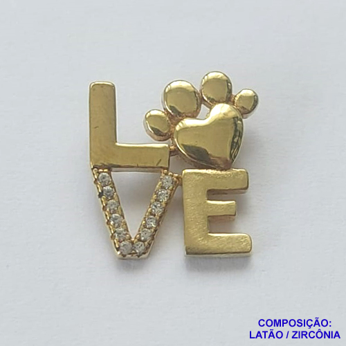 PINGENTE NO BRUTO PRONTO PARA O BANHO (CX27) - PINGENTE LOVE COM PATINHAS CRAVEJADO EM MICROS ZIRCÔNIAS CRISTAIS (PX000173W) - COMPOSIÇÃO: LATÃO / ZIRCÔNIA - TAMANHO 14X15MM - PESO TOTAL 1,4GR - BRU12891