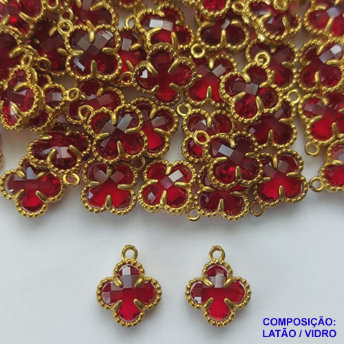 ACESSÓRIO NO BRUTO PRONTO PARA O BANHO - PINGENTE TIPO VAN CLEEF VERMELHO COM UMA ARGOLINHA - COMPOSIÇÃO: LATÃO / VIDRO - TAMANHO 8MM -  (VENDIDO POR UNIDADE) PESO TOTAL 0,5GR - BRU0002442