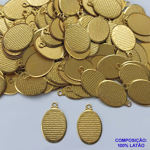 ACESSÓRIO NO BRUTO PRONTO PARA O BANHO(CX40) - (2102) PINGENTE OVAL ORAÇÃO PAI NOSSO 17MM - PESO TOTAL 0,9GR - COMPOSIÇÃO: 100% LATÃO - BRU0002503