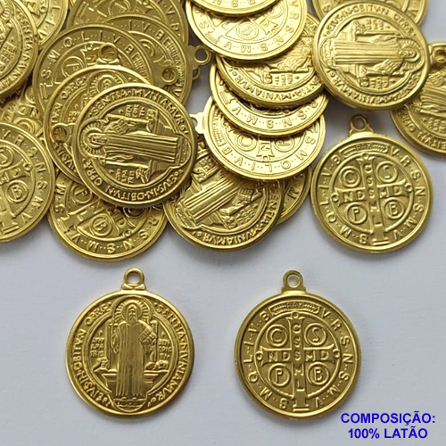 ACESSÓRIO NO BRUTO PRONTO PARA O BANHO (CX40) - (1864) PINGENTE SÃO BENTO 20MM - PESO TOTAL 2,7GR - COMPOSIÇÃO: 100% LATÃO - BRU0002521