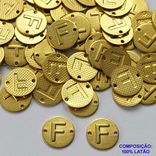 ACESSÓRIO NO BRUTO PRONTO PARA O BANHO (CX41) - (2667) PINGENTE REDONDO LETRA "F" 11MM - PESO TOTAL 0,6GR - COMPOSIÇÃO: 100% LATÃO - BRU0002526