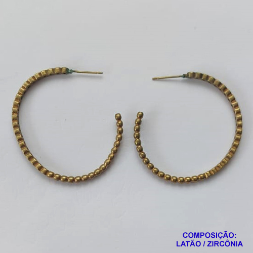BRINCO NO BRUTO PRONTO PARA O BANHO (CX43)- BRINCO DE ARGOLA CRAVEJADO COM MICRO ZIRCONIAS COLORIDAS - COMPOSIÇÃO: LATÃO / ZIRCÔNIA - TAMANHO 40MM - PESO TOTAL 6,5GR - BRU13115
