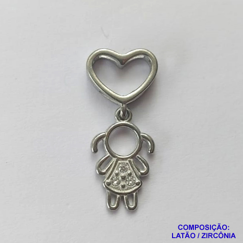 PINGENTE NO BRUTO PRONTO PARA O BANHO(CX41) - PINGENTE CORAÇÃO VAZADO COM MENINA COM MICROS ZIRCÔNIAS 24MM - PESO 0,6GR - BRU13121