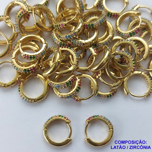 BRINCO NO BRUTO PRONTO PARA O BANHO(CX46) - BRINCO ARGOLA CRAVEJADO EM MICRO ZIRCÔNIAS COLORIDAS - TAMANHO: 11MM - PESO 1,5GR - BRU13211