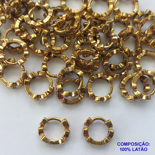 BRINCO NO BRUTO PRONTO PARA O BANHO(CX57) - (BX000461 TAM 10) BRINCO DE ARGOLA DETALHES EM CORAÇÕES 11MM - COMPOSIÇÃO: 100% LATÃO - PESO TOTAL 1,6GR - BRU13362