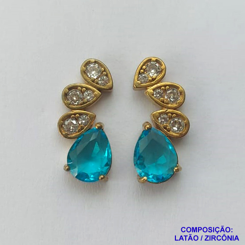 BRINCO NO BRUTO PRONTO PARA O BANHO(CX69) - (BX000936 C296) BRINCO CRAVEJADOS COM MICROS  ZIRCÔNIAS CRISTAIS E PEDRA ZIRCÔNIA AZUL 8X20MM - PESO TOTAL 2,8GR - BRU13401