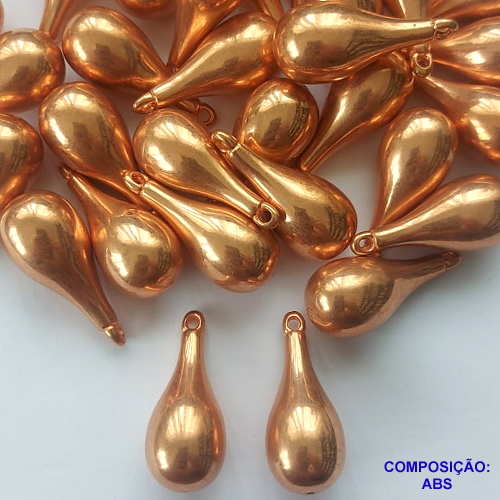 ACESSÓRIO NO BRUTO PRONTO PARA O BANHO(CX62) - (528) PINGENTE GOTA 15X36MM - COMPOSIÇÃO: ABS - PESO 3,3GR - BRU0002661