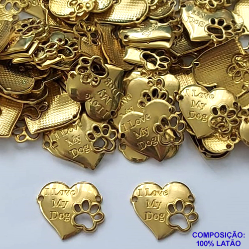 ACESSÓRIO NO BRUTO PRONTO PARA O BANHO(CX77) - (4858) PINGENTE CORAÇÃO COM PATINHA VAZADA E FRASE I LOVE MY DOG COM DOIS FUROS 14X16MM - COMPOSIÇÃO: 100% LATÃO - PESO TOTAL 0,9GR - BRU0002663