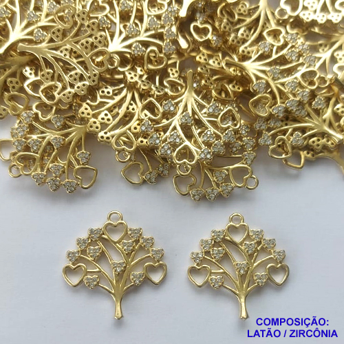 PINGENTE NO BRUTO PRONTO PARA O BANHO(CX73) - PINGENTE ÁRVORE DA VIDA CRAVEJADO EM MICROS ZIRCÔNIAS 20MM- COMPOSIÇÃO: LATÃO / ZIRCÔNIA - PESO TOTAL 1.3GR - BRU13447