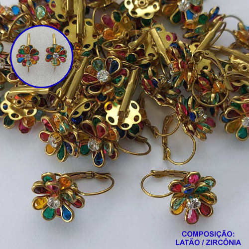 BRINCO NO BRUTO PRONTO PARA O BANHO(CX73) - BRINCO ARGOLINHA DE PRESSÃO (TRANQUETA) FLOR CRAVEJADO EM ZIRCÔNIAS COLORIDAS - TAMANHO 15MM - PESO TOTAL 4,3GR - BRU13464