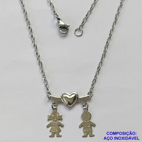 GARGANTILHA EM AÇO INOXIDÁVEL(CX70) - (AÇO12) GARGANTILHA CORRENTE 45CM COM PINGENTE CANGA COM MENINO E MENINA 20X24MM - COMPOSIÇÃO: AÇO INOXIDÁVEL - AÇO1312