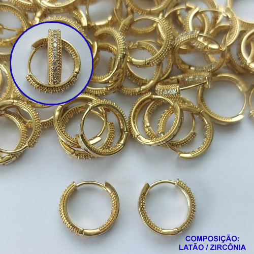 BRINCO NO BRUTO PRONTO PARA O BANHO (CX71)- BRINCO ARGOLA CRAVEJADO EM MICROS ZIRCÔNIAS 3X15MM - PESO TOTAL 3,6GR - BRU13475