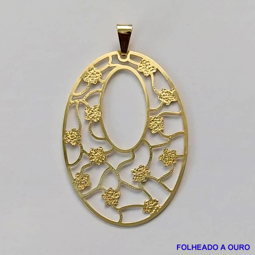 PINGENTE FOLHEADO A OURO - BANHADO COM 5 MILÉSIMOS + VERNIZ DIAMOND - PINGENTE OVAL VAZADO COM ESTRELAS 27X40MM - OURO213