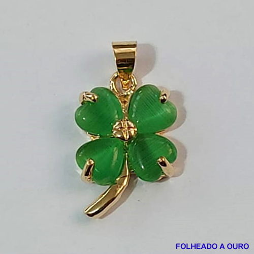 PINGENTE FOLHEADO A OURO - BANHADO COM 5 MILÉSIMOS + VERNIZ DIAMOND - PINGENTE TREVO QUATRO FOLHAS COM PEDRAS EM ZIRCÔNIAS VERDES 12X18MM - OURO215