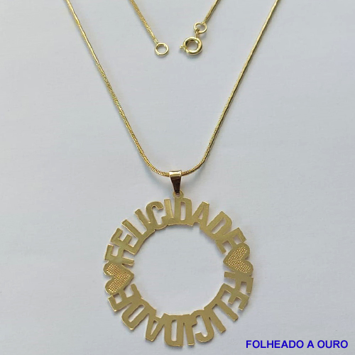 GARGANTILHA FOLHEADA A OURO - BANHADO COM 5 MILÉSIMOS + VERNIZ DIAMOND - CORRENTE RABO DE RATO 45CM - PINGENTE MANDALA COM PALAVRA FELICIDADE 40MM - OURO216