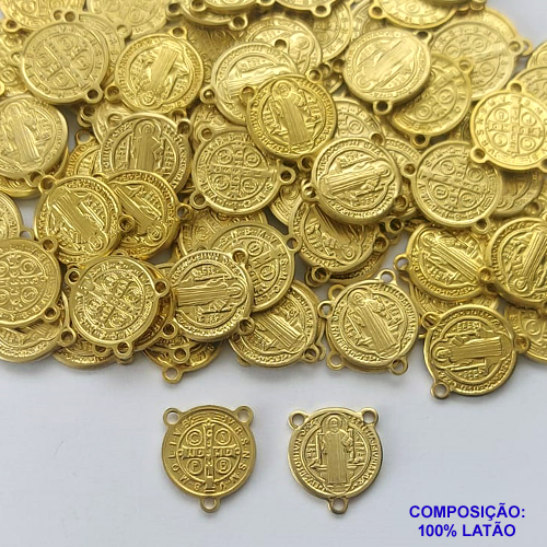 ACESSÓRIO NO BRUTO PRONTO PARA O BANHO(CX78) - (3001) PINGENTE SÃO BENTO COM DUAS ARGOLINHAS 12MM - COMPOSIÇÃO: 100% LATÃO - PESO TOTAL 0,7GR - BRU0002729