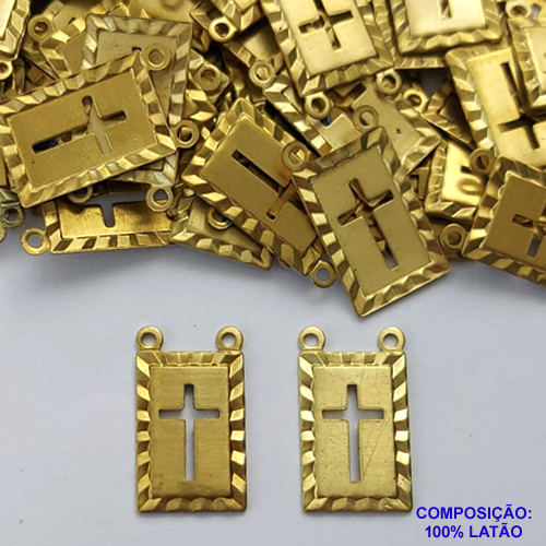 ACESSÓRIO NO BRUTO PRONTO PARA O BANHO( CX81) - (3.1848A2) ESCAPULÁRIO RETANGULAR COM CRUCIFIXO VAZADO DUAS ARGOLINHAS 12X21MM - COMPOSIÇÃO: 100% LATÃO - PESO TOTAL 0,7GR - BRU0002740