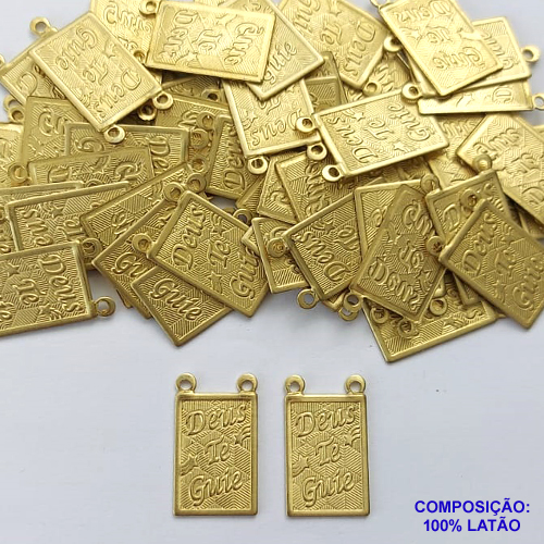 ACESSÓRIO NO BRUTO PRONTO PARA O BANHO (CX81)- (3.954A2) ESCAPULÁRIO RETANGULAR DEUS TE GUIE DUAS ARGOLINHAS 12X21MM - COMPOSIÇÃO: 100% LATÃO - PESO TOTAL 0,6GR - BRU0002743