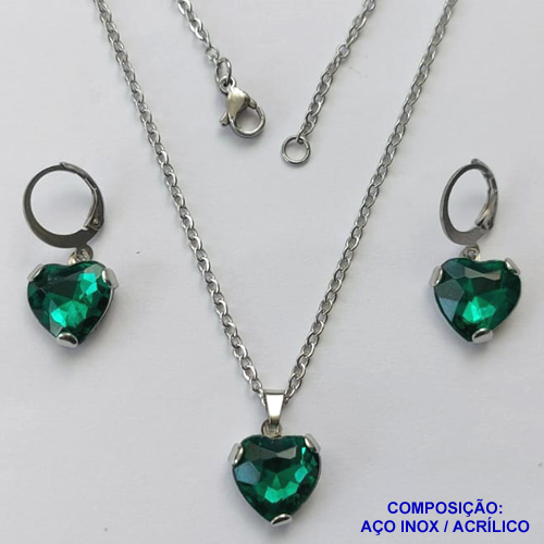 CONJUNTO EM AÇO INOXIDÁVEL - (AÇO03) CONJUNTO COM CORRENTE 50CM E BRINCOS ARGOLINHA DE PRESSÃO (TRANQUETA) COM PINGENTES CORAÇÕES EM ACRÍLICO VERDE 12MM - FECHO LAGOSTA - COMPOSIÇÃO: AÇO INOXIDÁVEL / ACRÍLICO - AÇO1353