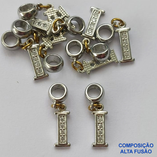 ACESSÓRIO NO BRUTO PRONTO PARA O BANHO (CX83) - (BLQ-097I) LETRA "I" COM ZIRCÔNIAS 5X13MM - BERLOQUE PARA PULSEIRA SIMILAR A PANDORA - COMPOSIÇÃO: ALTA FUSÃO - PESO 0,8GR - BRU0002797