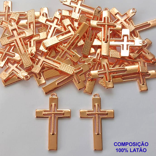 ACESSÓRIO NO BRUTO PRONTO PARA O BANHO(CX84) - (CRIS) PINGENTE CRUCIFIXO DETALHE VAZADO 26X44MM - PESO TOTAL 4,1GR - BRU0002806