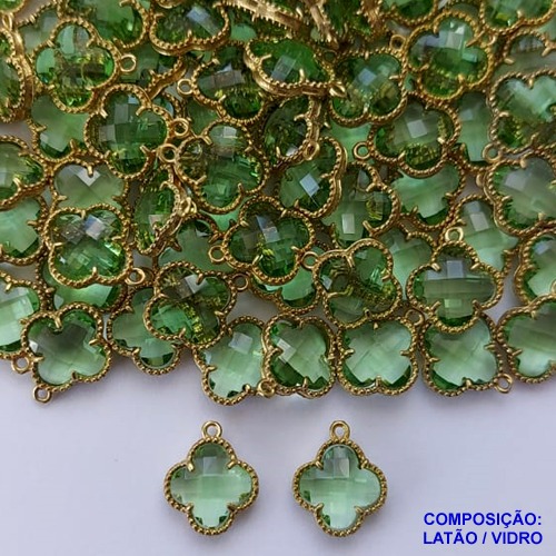 ACESSÓRIO NO BRUTO PRONTO PARA O BANHO - PINGENTE TIPO VAN CLEEF VERDE COM UMA ARGOLINHA - COMPOSIÇÃO: LATÃO / VIDRO - TAMANHO 10MM -  (VENDIDO POR UNIDADE) PESO TOTAL 0,5GR - BRU0002903