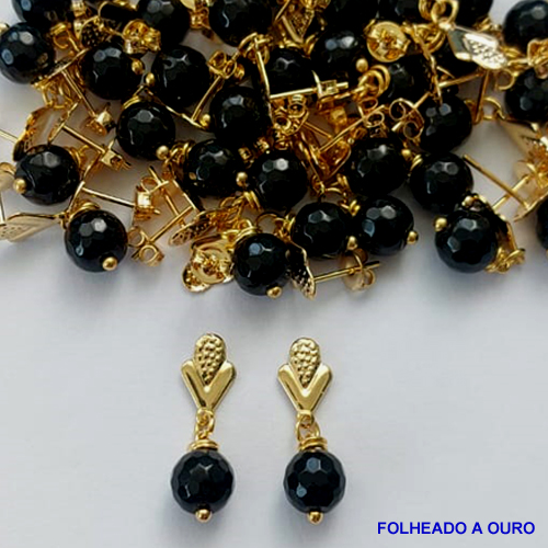 BRINCO FOLHEADO A OURO - BANHADO COM 5 MILÉSIMOS + VERNIZ DIAMOND -  BRINCO DE PINO COM PEDRA NATURAL JADE 8MM - OURO233