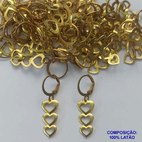 BRINCO NO BRUTO PRONTO PARA O BANHO(CX103) - (4086) BRINCO ARGOLINHA DE PRESSÃO (TRANQUETA) COM TRÊS CORAÇÕES - PESO 1,6GR - BRU13775