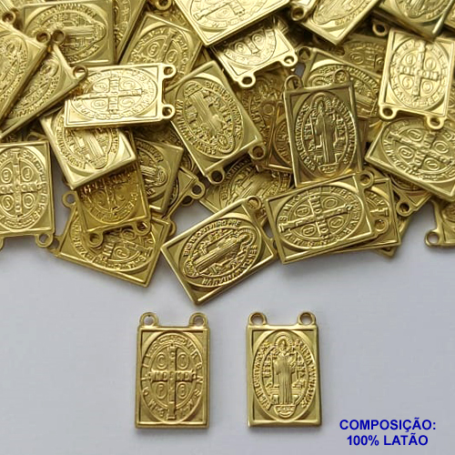 ACESSÓRIO NO BRUTO PRONTO PARA O BANHO(CX107) - (5801) ESCAPULÁRIO SÃO BENTO 14MM - PESO TOTAL 1,3GR - COMPOSIÇÃO: 100% LATÃO - BRU0002914