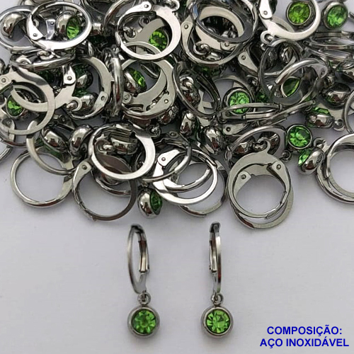 BRINCO EM AÇO INOXIDÁVEL(CX100) - BRINCO ARGOLA DE PRESSÃO COM PINGENTE SOLITÁRIO EM ZIRCÔNIA VERDE 6MM - COMPOSIÇÃO: AÇO INOXIDÁVEL - AÇO1595