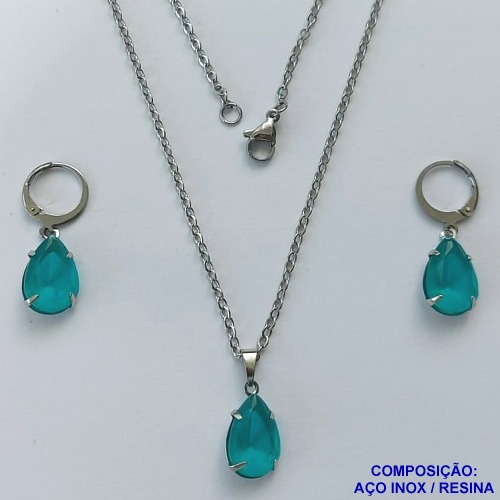 CONJUNTO EM AÇO INOXIDÁVEL - (AÇO03) CONJUNTO COM CORRENTE 50CM E BRINCOS ARGOLAS DE PRESSÃO COM PINGENTES EM RESINA VERDE 10X14MM - COMPOSIÇÃO: AÇO INOXIDÁVEL - AÇO1650