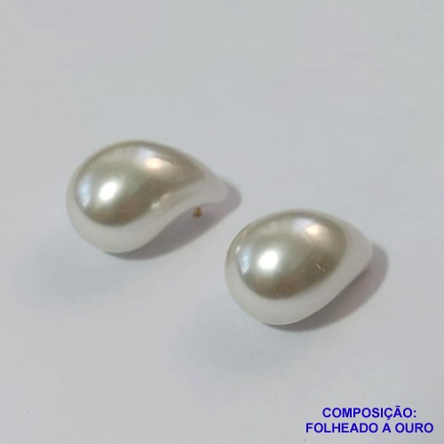 BRINCO FOLHEADO A OURO(BRJ3531) - BANHADO COM 5 MILÉSIMOS + VERNIZ DIAMOND -  BRINCO DE PINO FORMATO GOTA EM PÉROLA 14MM - OURO239