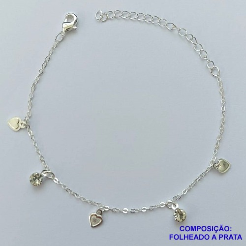 PULSEIRA FOLHEADA A PRATA COM 50 MILÉSIMOS + VERNIZ DIAMOND - PULSEIRA COM CORAÇÕES E STRASS  - TAMANHO: 16CM + EXTENSOR E  FECHO LAGOSTA (PRA102)