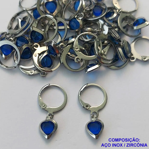 BRINCO EM AÇO INOXIDÁVEL(CX102) - BRINCOS ARGOLAS DE PRESSÃO COM PINGENTE EM ZIRCÔNIA CORAÇÃO AZUL 7X8MM - COMPOSIÇÃO: AÇO INOXIDÁVEL - AÇO1730