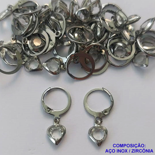 BRINCO EM AÇO INOXIDÁVEL(CX102) - BRINCOS ARGOLAS DE PRESSÃO COM PINGENTE EM ZIRCÔNIA CORAÇÃO CRISTAL 7X8MM - COMPOSIÇÃO: AÇO INOXIDÁVEL - AÇO1732