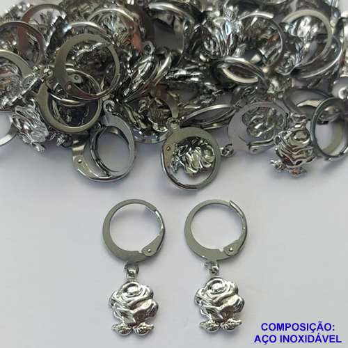 BRINCO EM AÇO INOXIDÁVEL(CX102) - BRINCOS ARGOLAS DE PRESSÃO COM PINGENTE FLOR 9MM - COMPOSIÇÃO: AÇO INOXIDÁVEL - AÇO1737