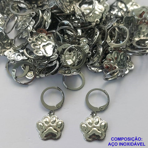 BRINCO EM AÇO INOXIDÁVEL *CX101- BRINCOS ARGOLAS DE PRESSÃO COM PINGENTE PATINHA 12X13MM - COMPOSIÇÃO: AÇO INOXIDÁVEL - AÇO1738