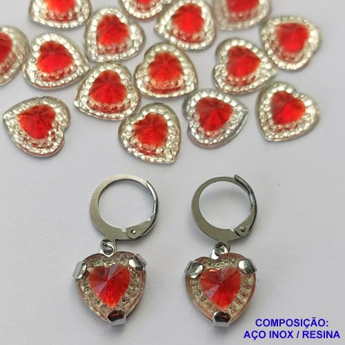 BRINCO EM AÇO INOXIDÁVEL (CX102) BRINCO ARGOLA DE PRESSÃO PINGENTE CORAÇÃO EM RESINA VERMELHO 10MM - COMPOSIÇÃO: AÇO INOXIDÁVEL - AÇO1766